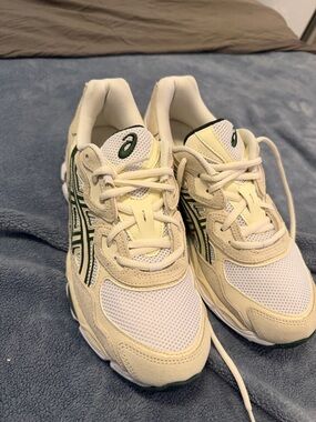 ASICS Mens Cream and Green Runner Sneakers